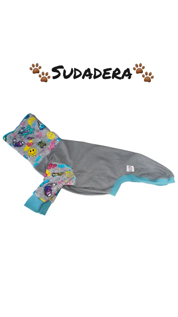 Sudadera gris con patitas cortas