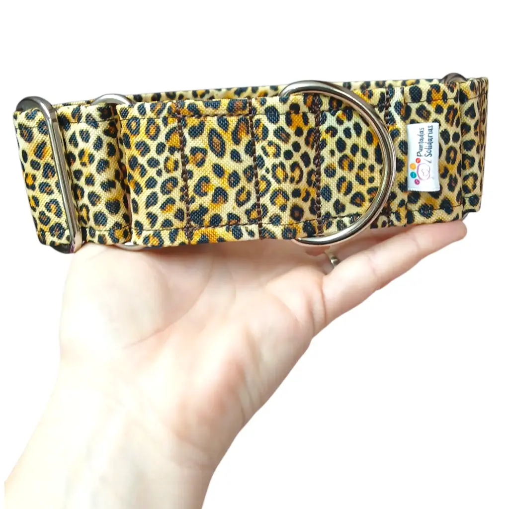 Collar martingale leopardo impermeable 